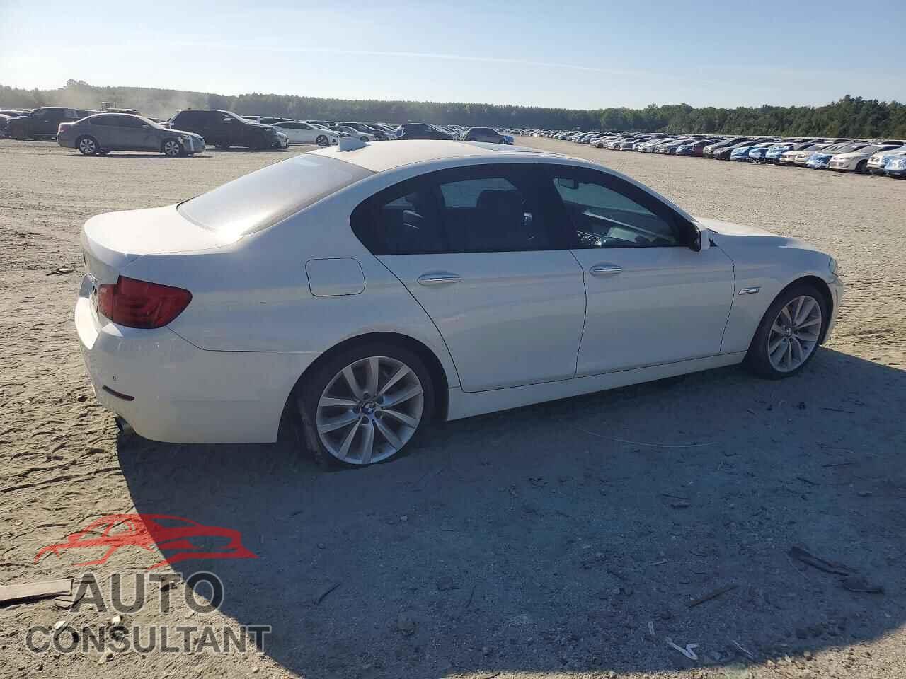 BMW 5 SERIES 2012 - WBAFR7C51CC810382