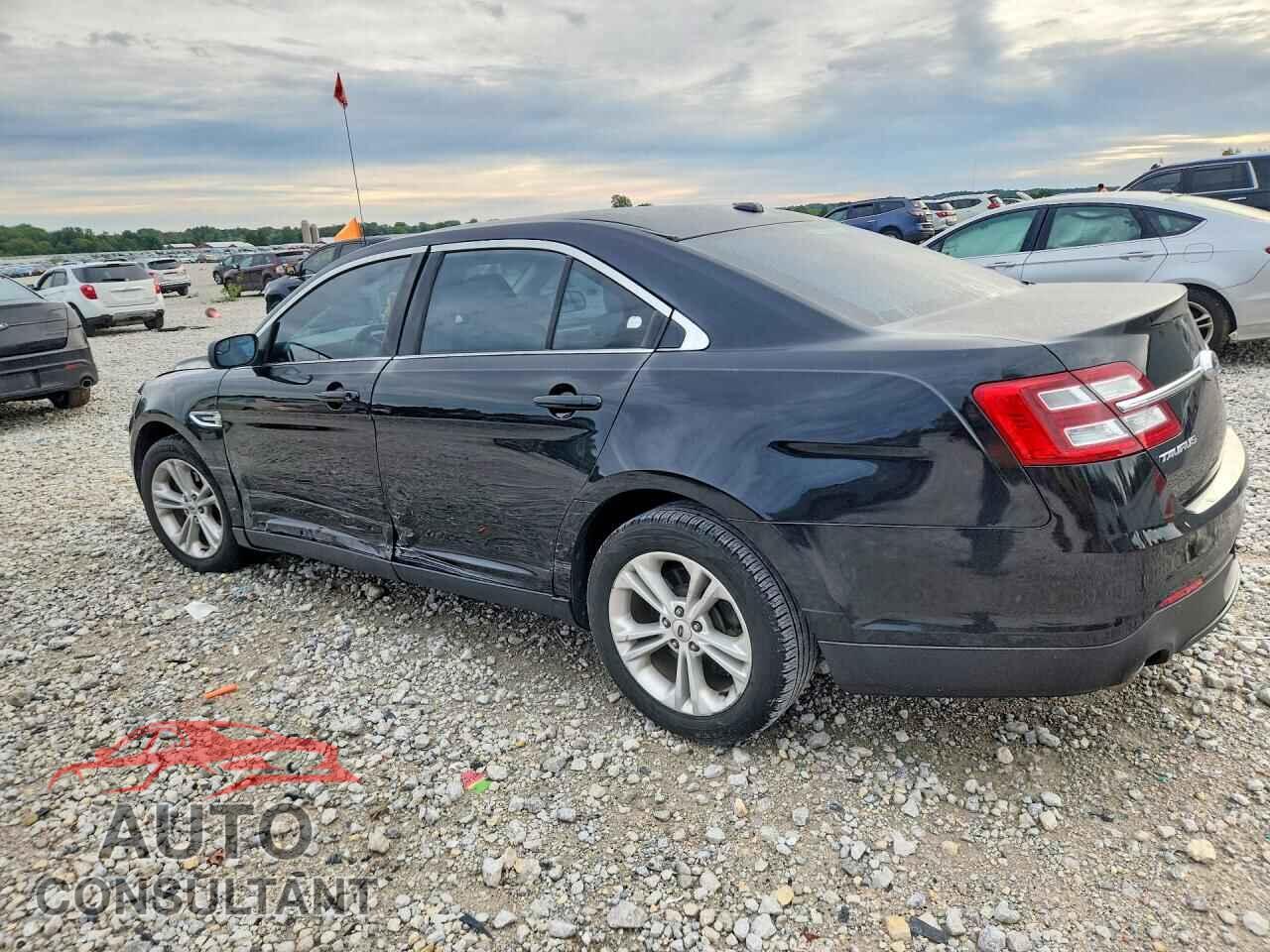 FORD TAURUS 2015 - 1FAHP2D85FG188854