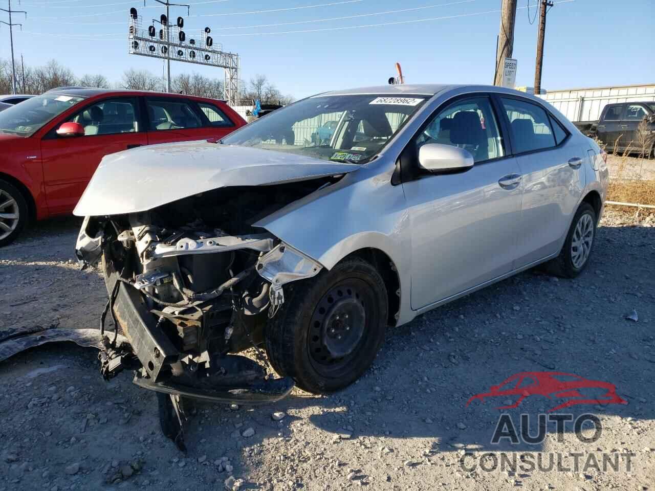 TOYOTA COROLLA 2018 - 2T1BURHE1JC048244