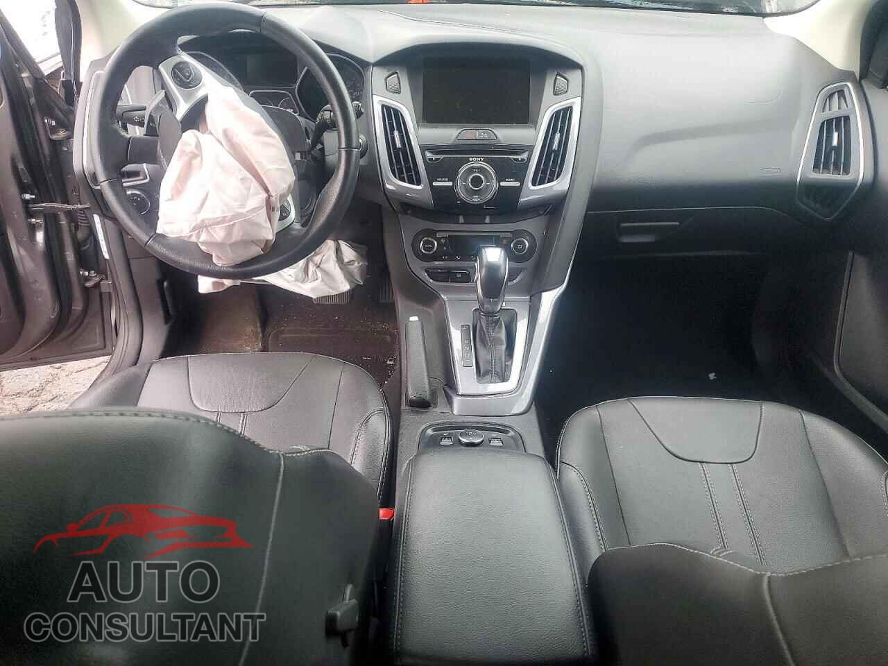 FORD FOCUS 2014 - 1FADP3N25EL270099