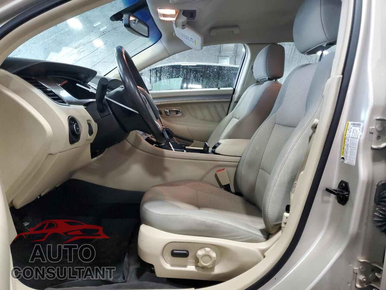 FORD TAURUS 2017 - 1FAHP2H80HG139087
