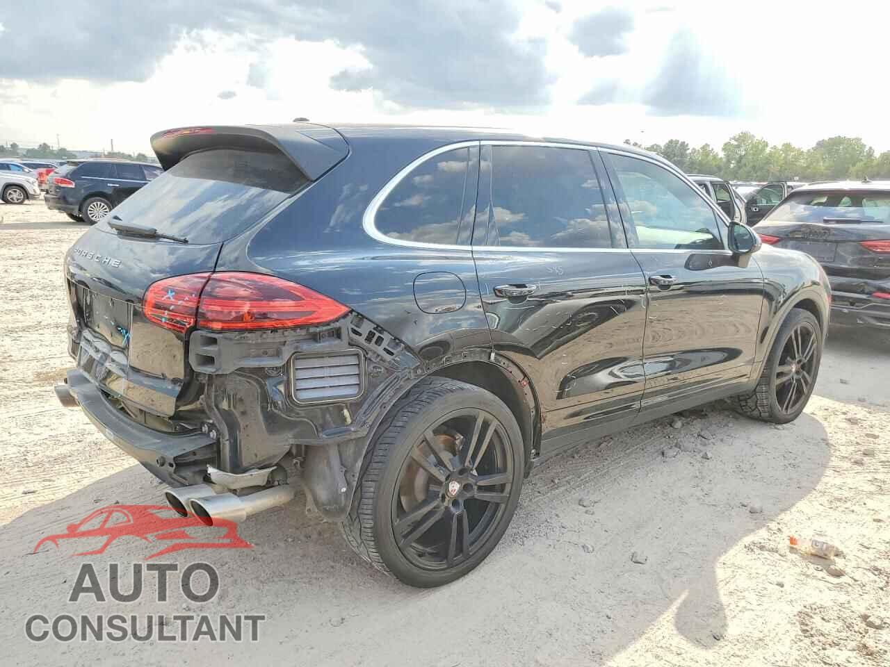 PORSCHE CAYENNE 2015 - WP1AB2A20FLA56701