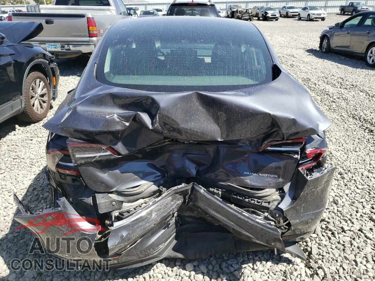 TESLA MODEL 3 2019 - 5YJ3E1EB3KF389123