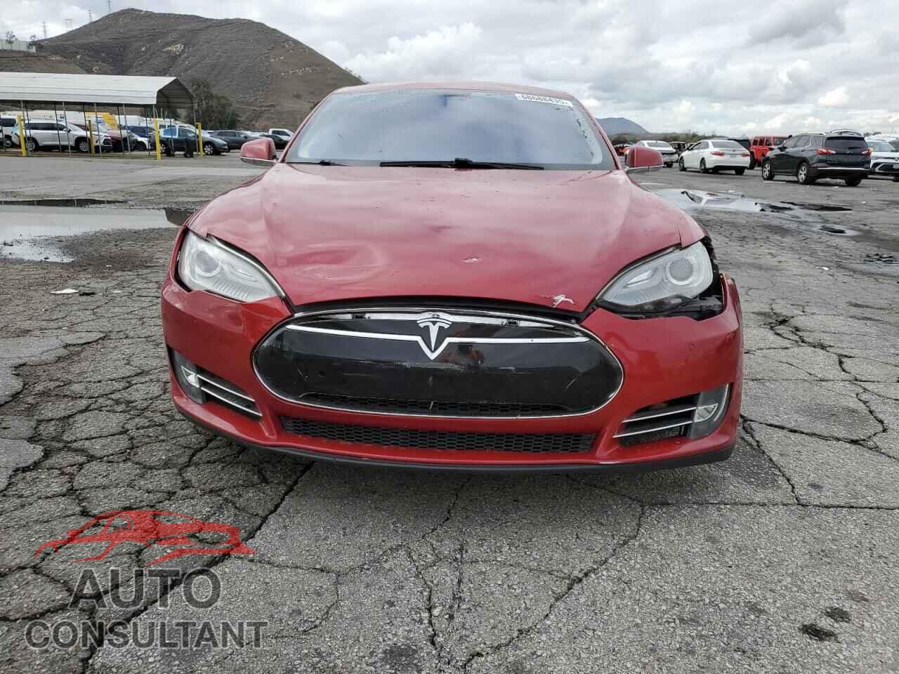 TESLA MODEL S 2013 - 5YJSA1CG1DFP23304
