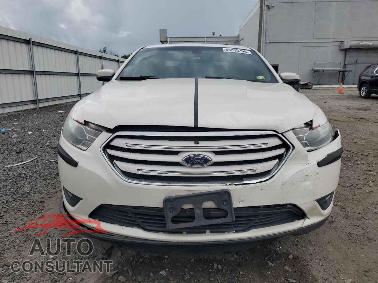 FORD TAURUS 2013 - 1FAHP2E83DG170560