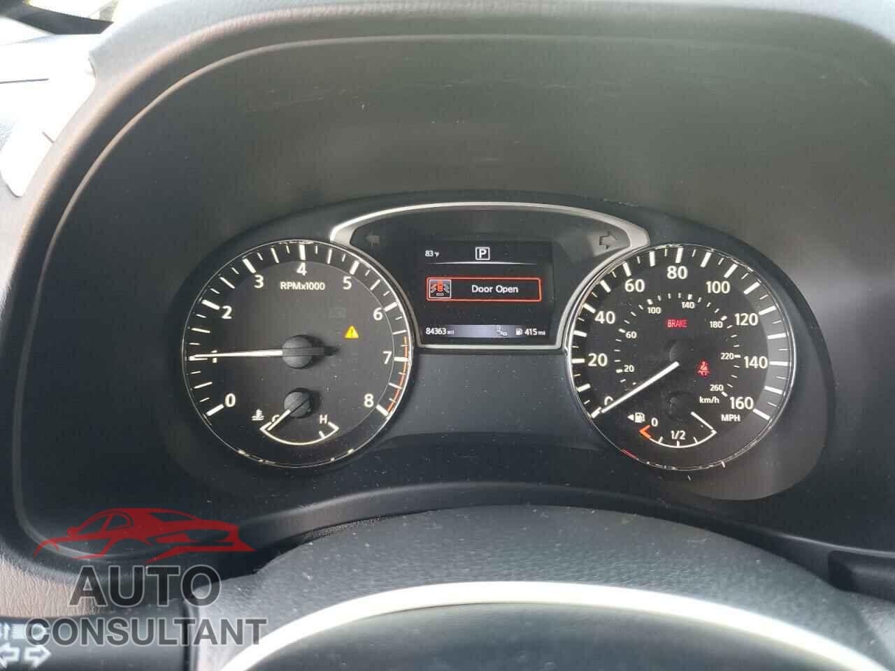 NISSAN PATHFINDER 2017 - 5N1DR2MN0HC648209