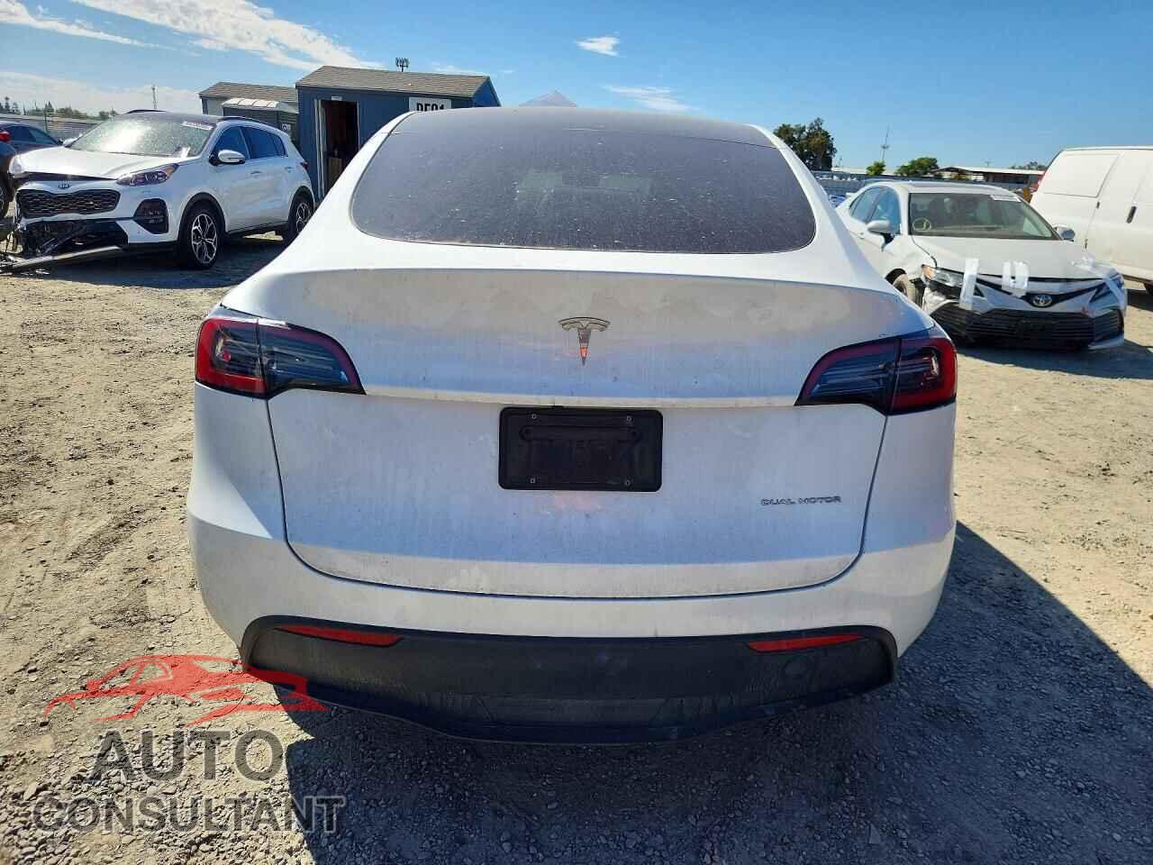 TESLA MODEL Y 2023 - 7SAYGDEE2PF671002