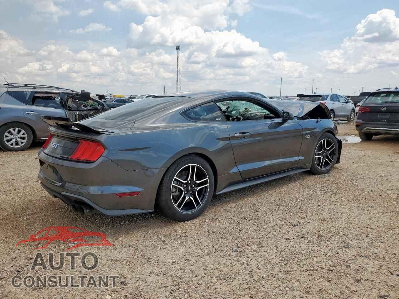 FORD MUSTANG 2018 - 1FA6P8CFXJ5184667