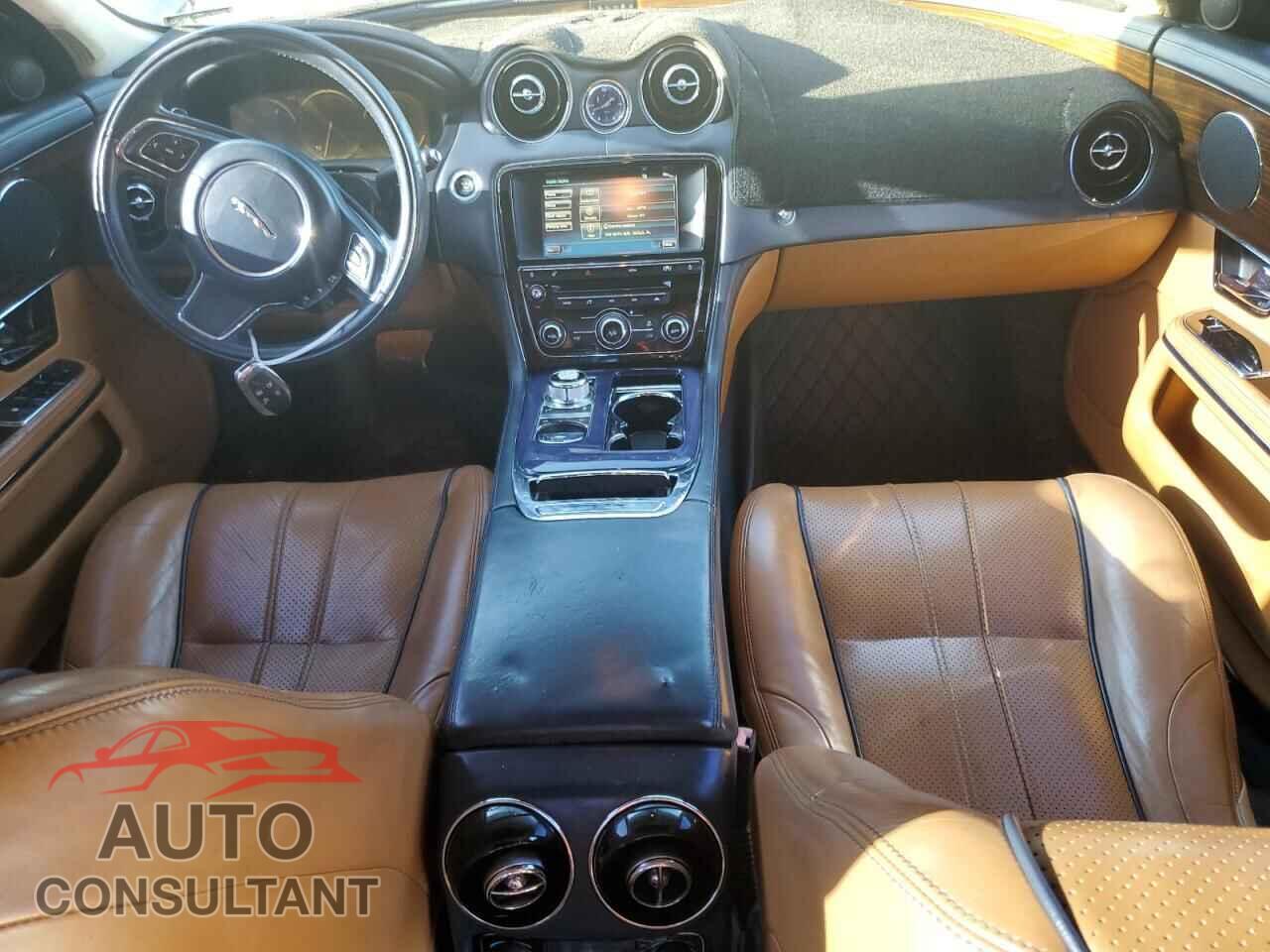 JAGUAR XJ 2011 - SAJWA2GB3BLV08248