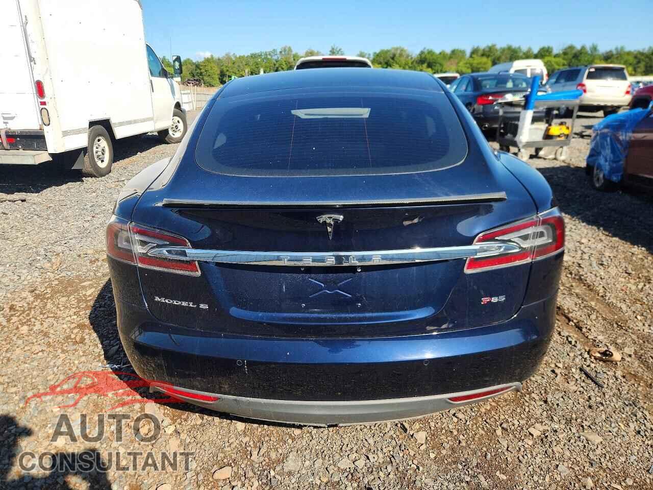 TESLA MODEL S 2014 - 5YJSA1H13EFP42409
