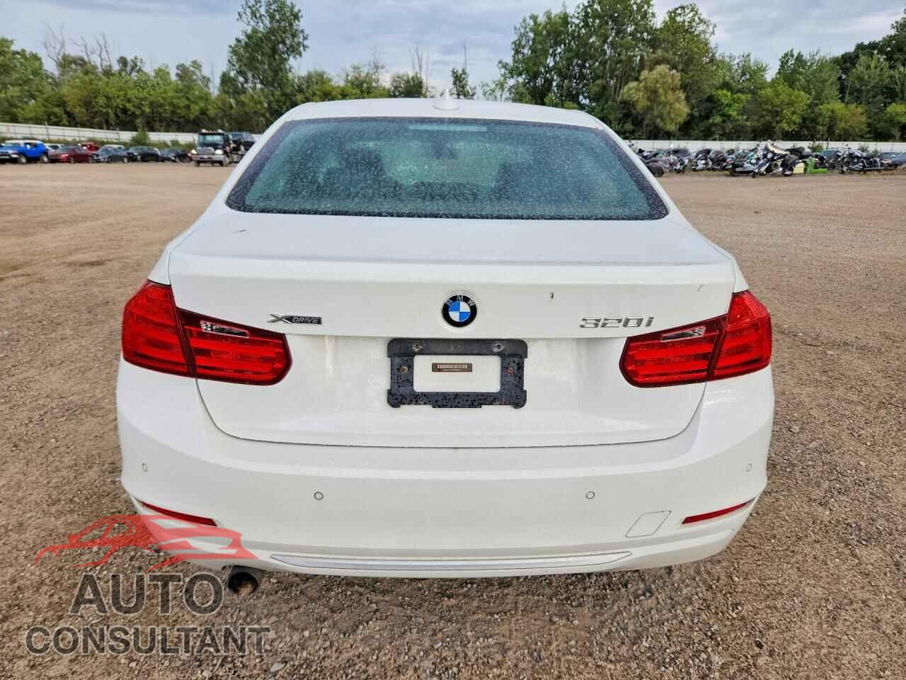 BMW 3 SERIES 2014 - WBA3C3C55EK200037