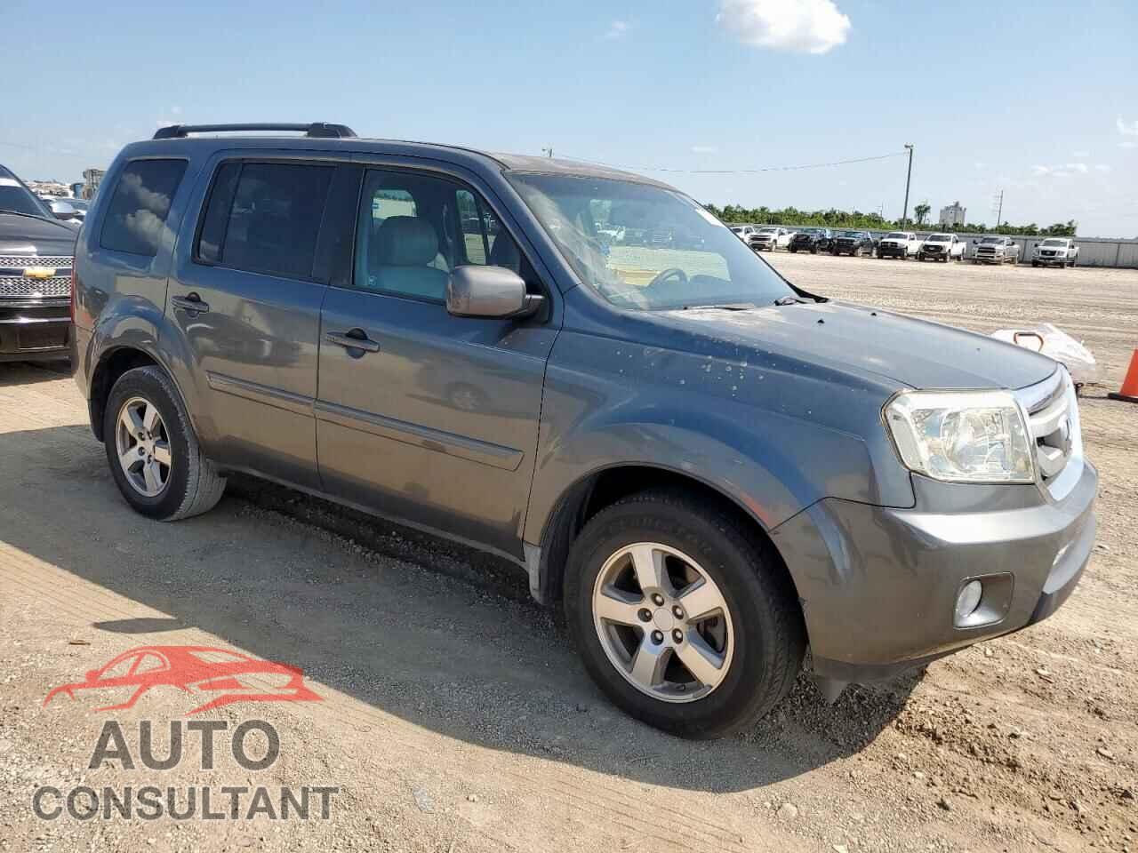 HONDA PILOT 2011 - 5FNYF3H50BB016934