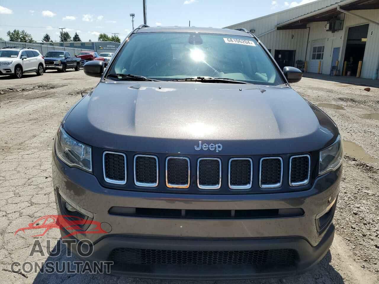 JEEP COMPASS 2018 - 3C4NJCBB9JT369026