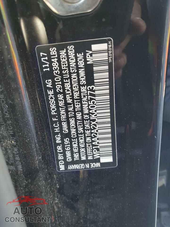 PORSCHE CAYENNE 2018 - WP1AA2A2XJKA05773