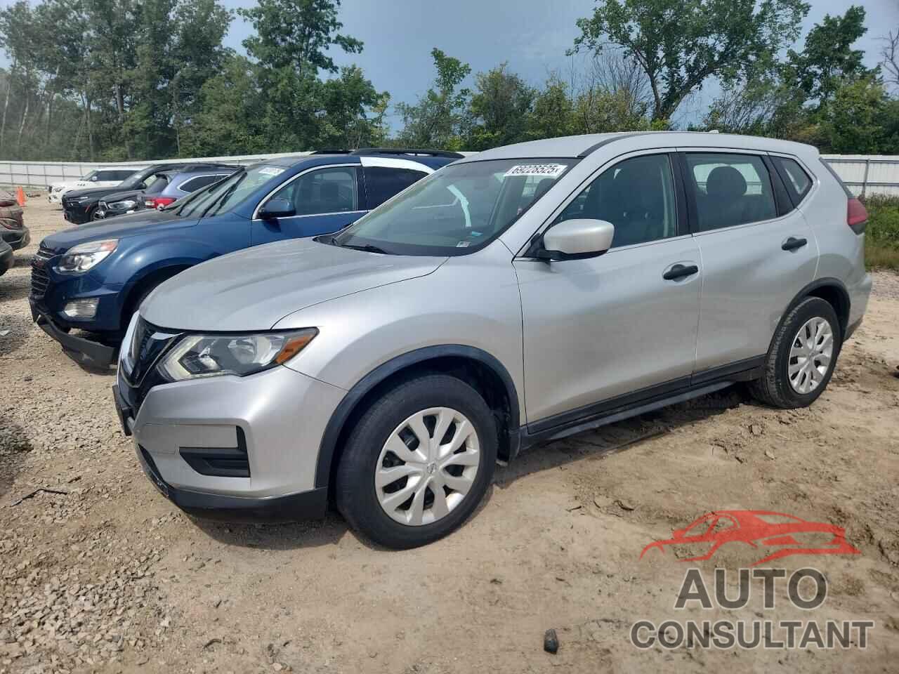 NISSAN ROGUE 2017 - KNMAT2MT6HP582846