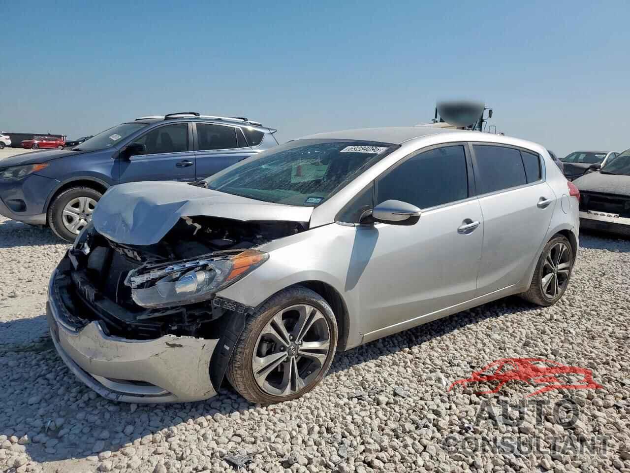 KIA FORTE 2016 - KNAFX5A88G5491337