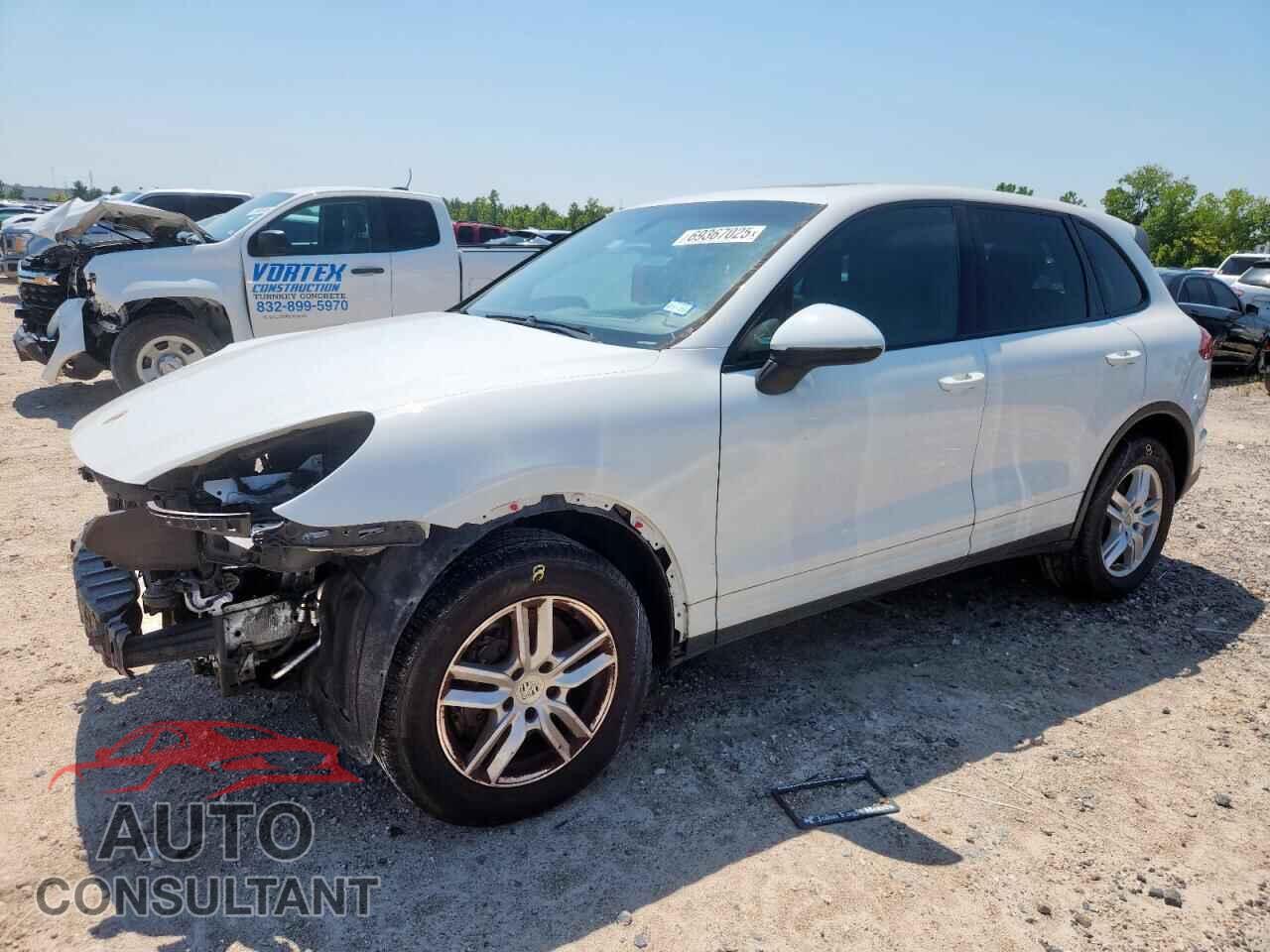 PORSCHE CAYENNE 2018 - WP1AA2A23JKA04545