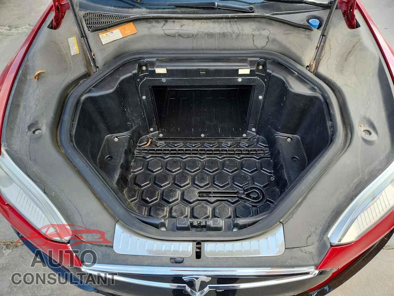 TESLA MODEL S 2014 - 5YJSA1H1XEFP30368