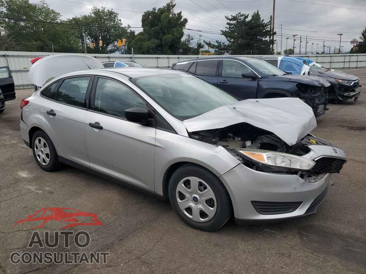 FORD FOCUS 2017 - 1FADP3E24HL276013