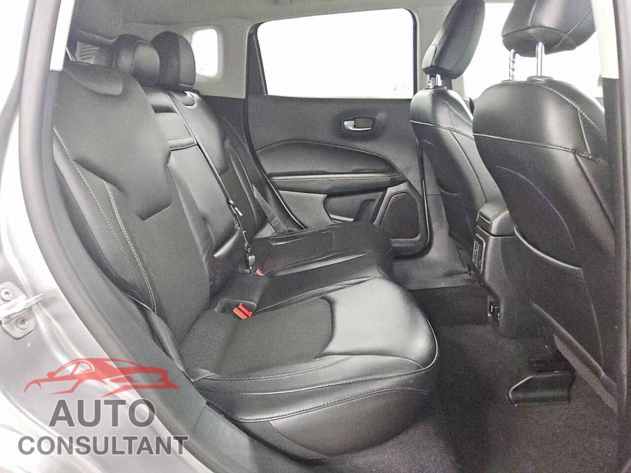 JEEP COMPASS 2018 - 3C4NJCBB5JT193902
