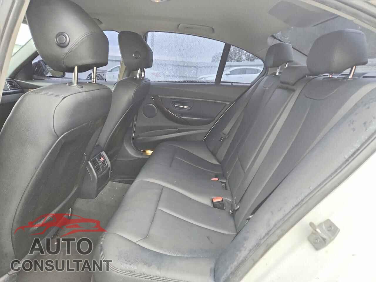 BMW 3 SERIES 2016 - WBA8E5G56GNU19533