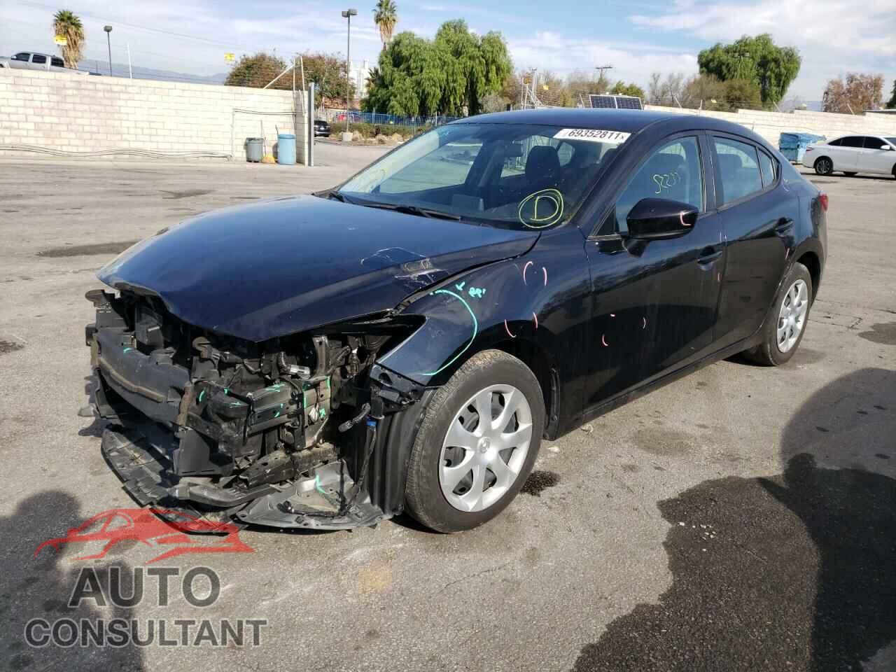 MAZDA 3 2017 - 3MZBN1U78HM157272