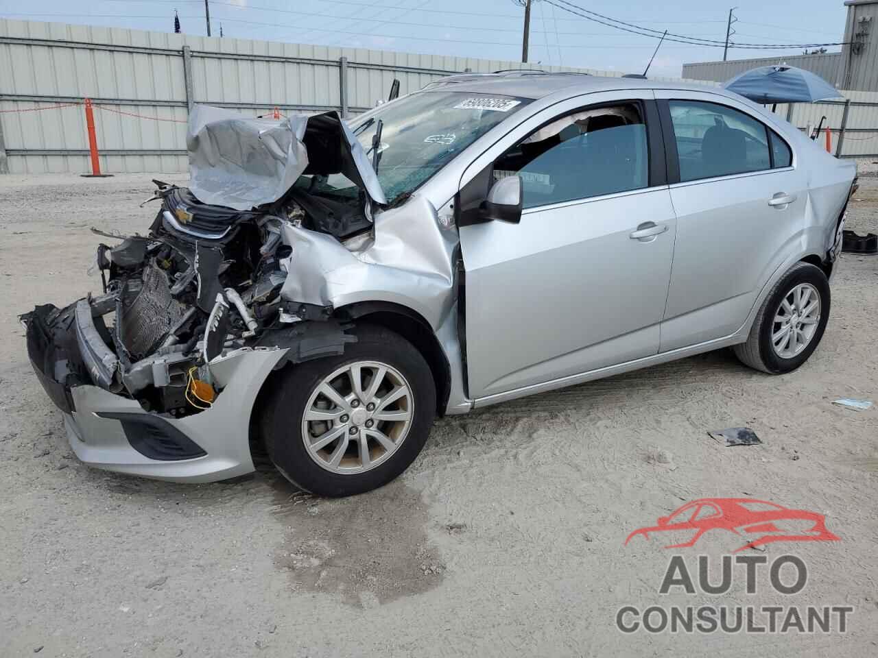 CHEVROLET SONIC 2017 - 1G1JD5SHXH4146752