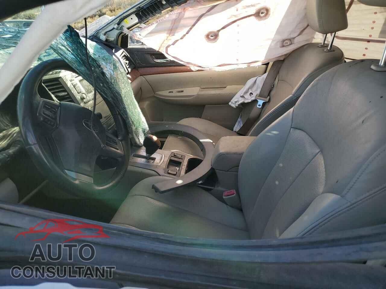 SUBARU OUTBACK 2014 - 4S4BRBKCXE3290735