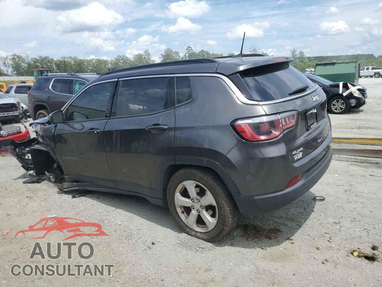 JEEP COMPASS 2018 - 3C4NJDBB8JT315643