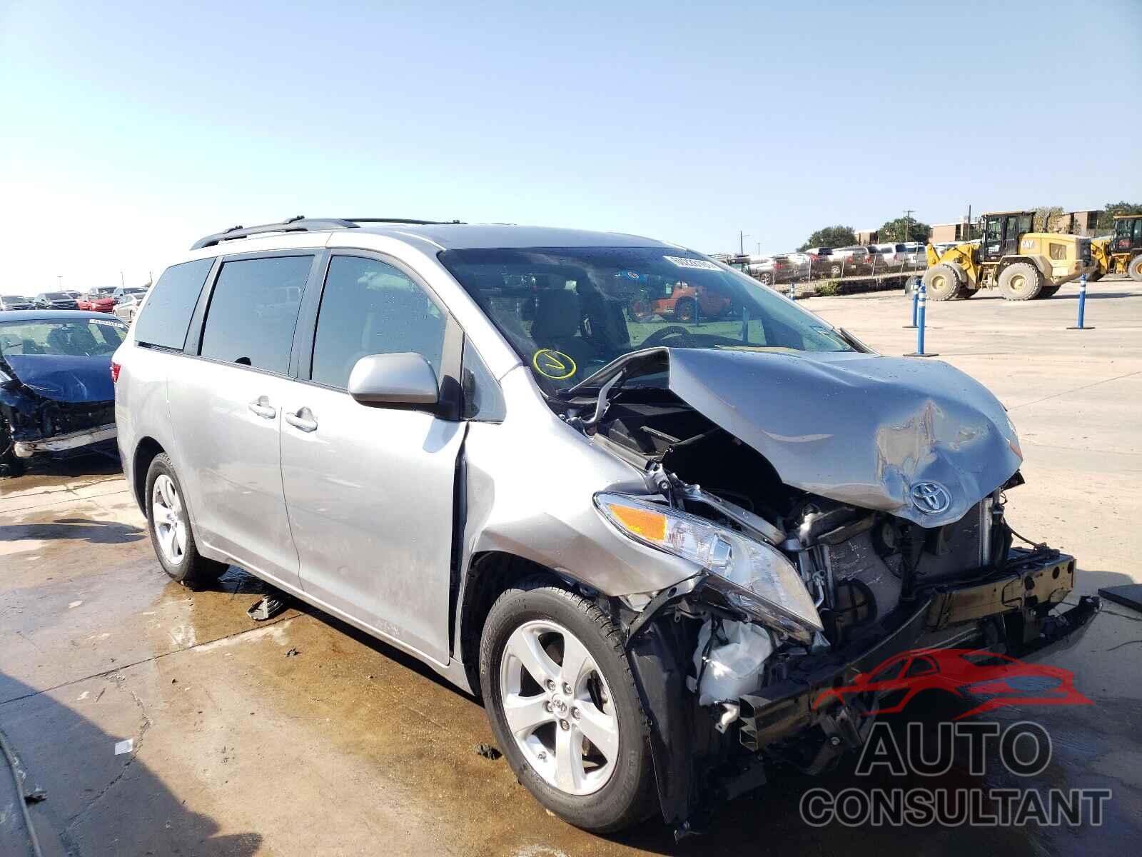 TOYOTA SIENNA 2017 - 5TDKZ3DC9HS870035