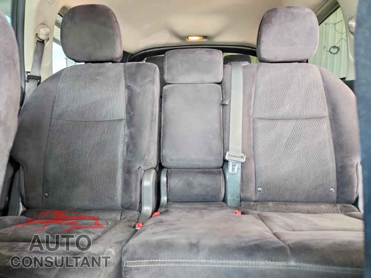 NISSAN PATHFINDER 2015 - 5N1AR2MN1FC615400