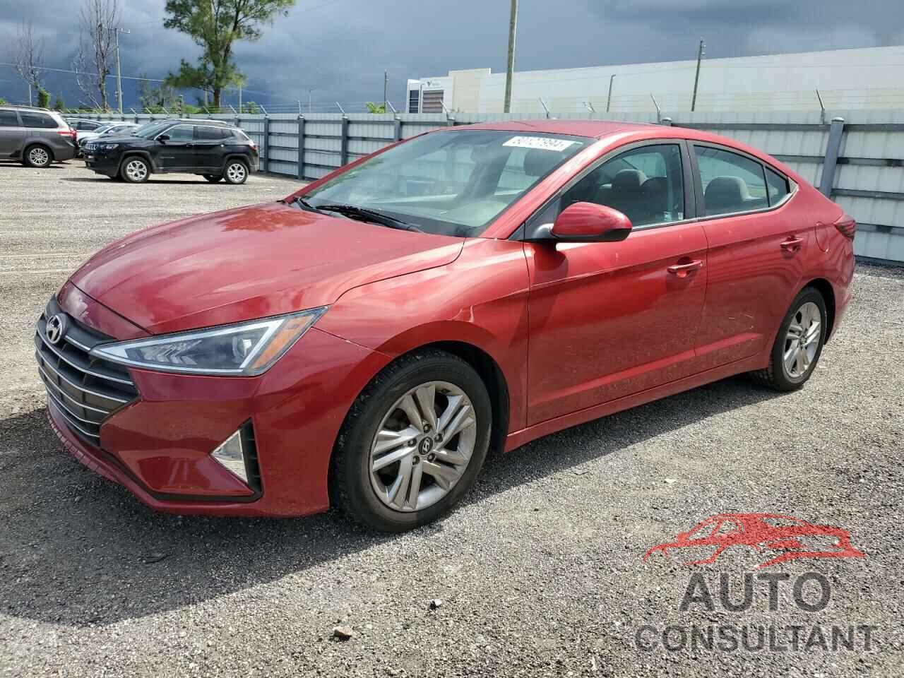 HYUNDAI ELANTRA 2019 - KMHD84LF1KU742089