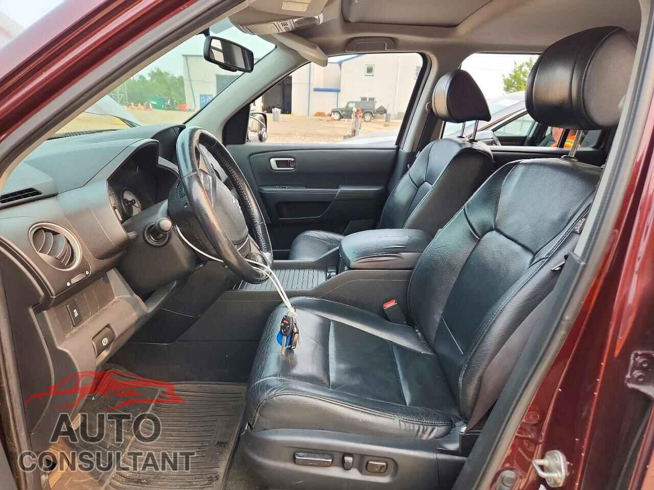 HONDA PILOT 2013 - 5FNYF4H50DB081484