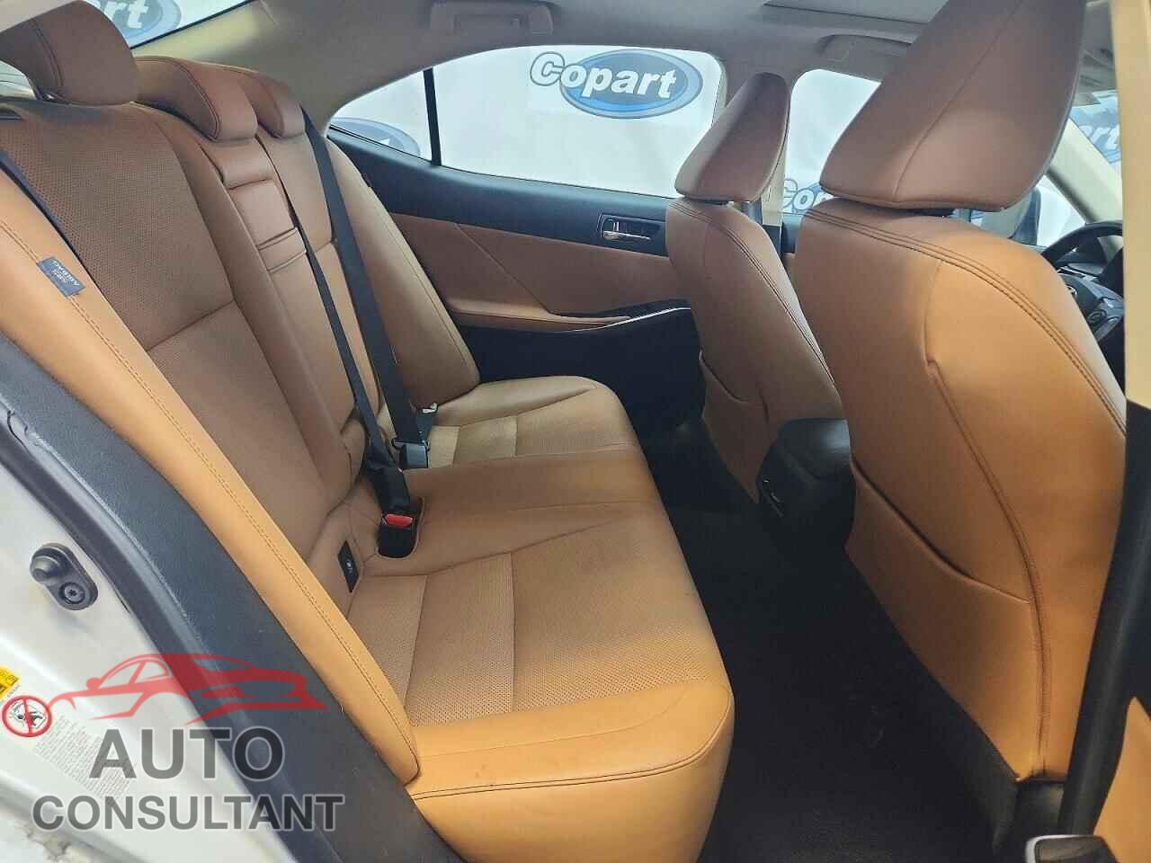 LEXUS IS 2016 - JTHBA1D23G5013103