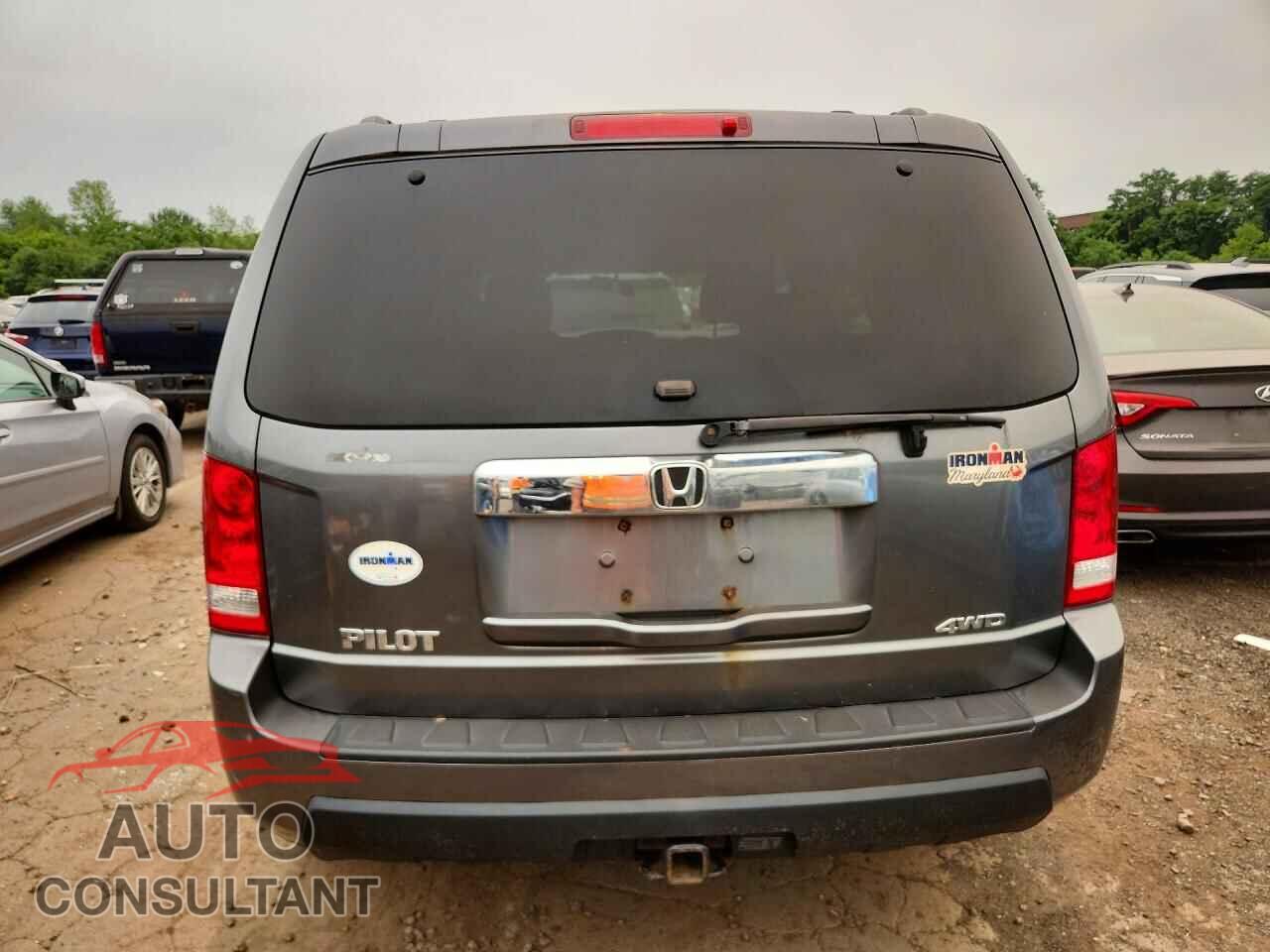 HONDA PILOT 2011 - 5FNYF4H24BB088439