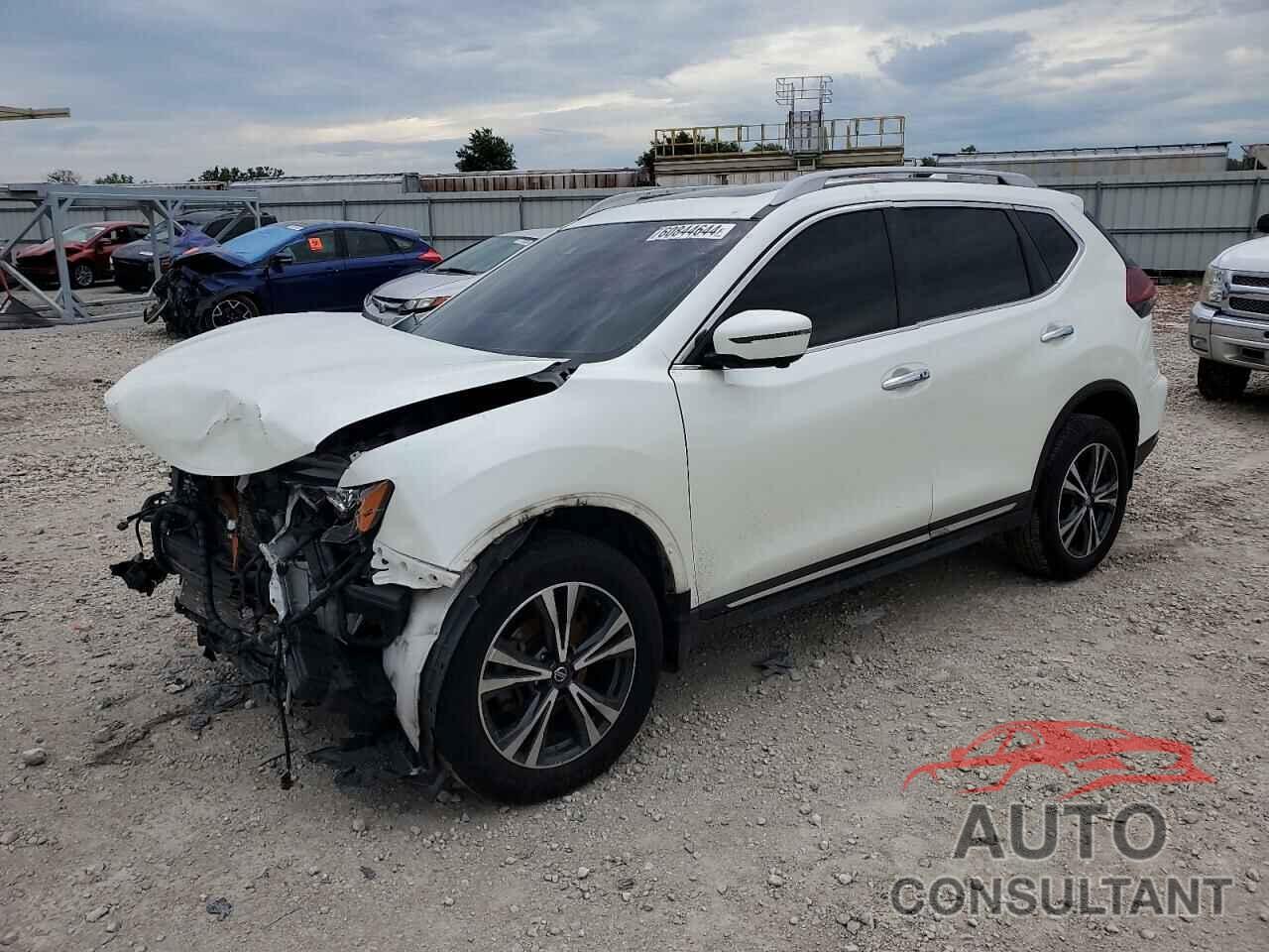 NISSAN ROGUE 2018 - 5N1AT2MV4JC756598