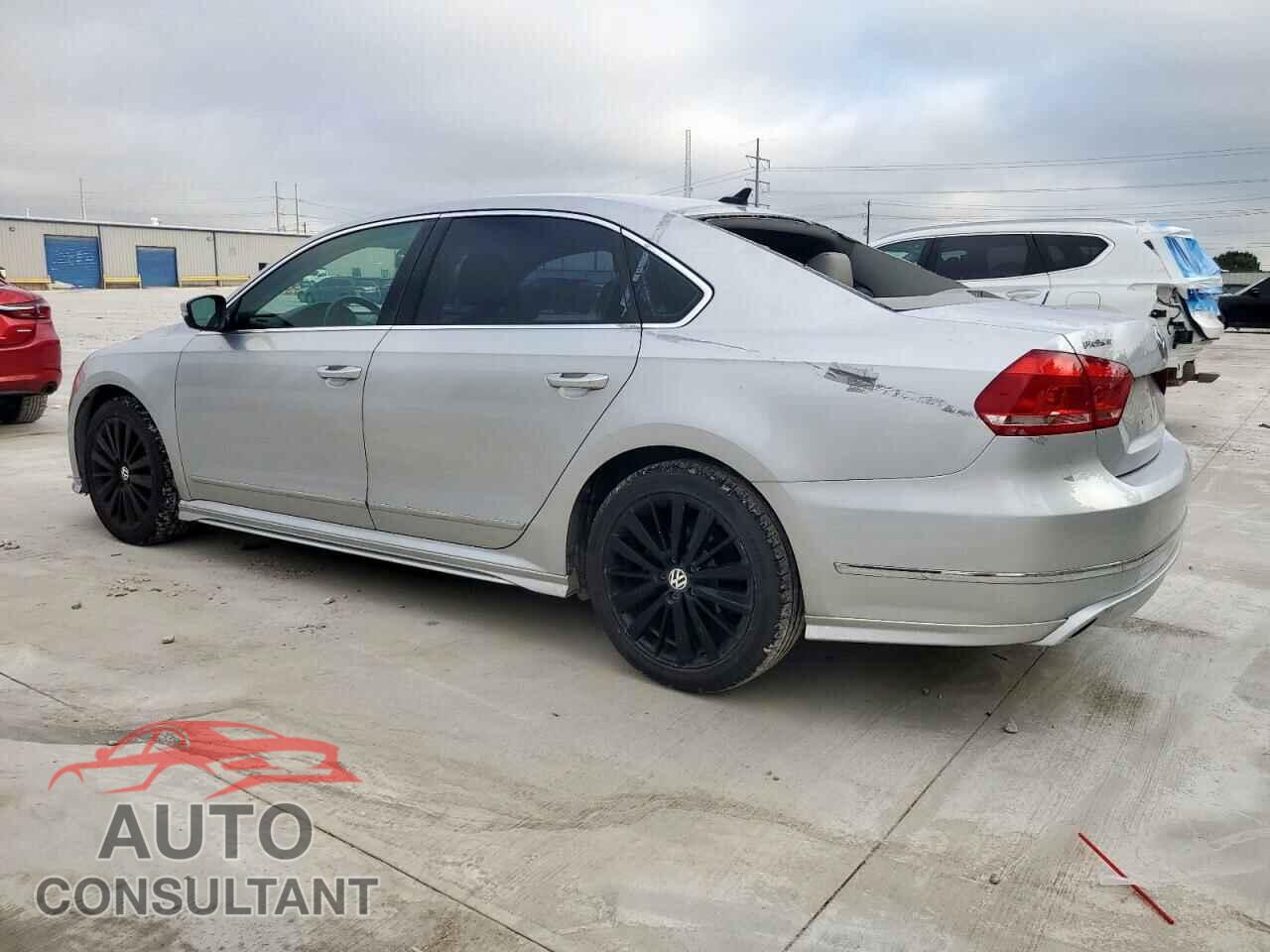 VOLKSWAGEN PASSAT 2015 - 1VWCM7A36FC117203