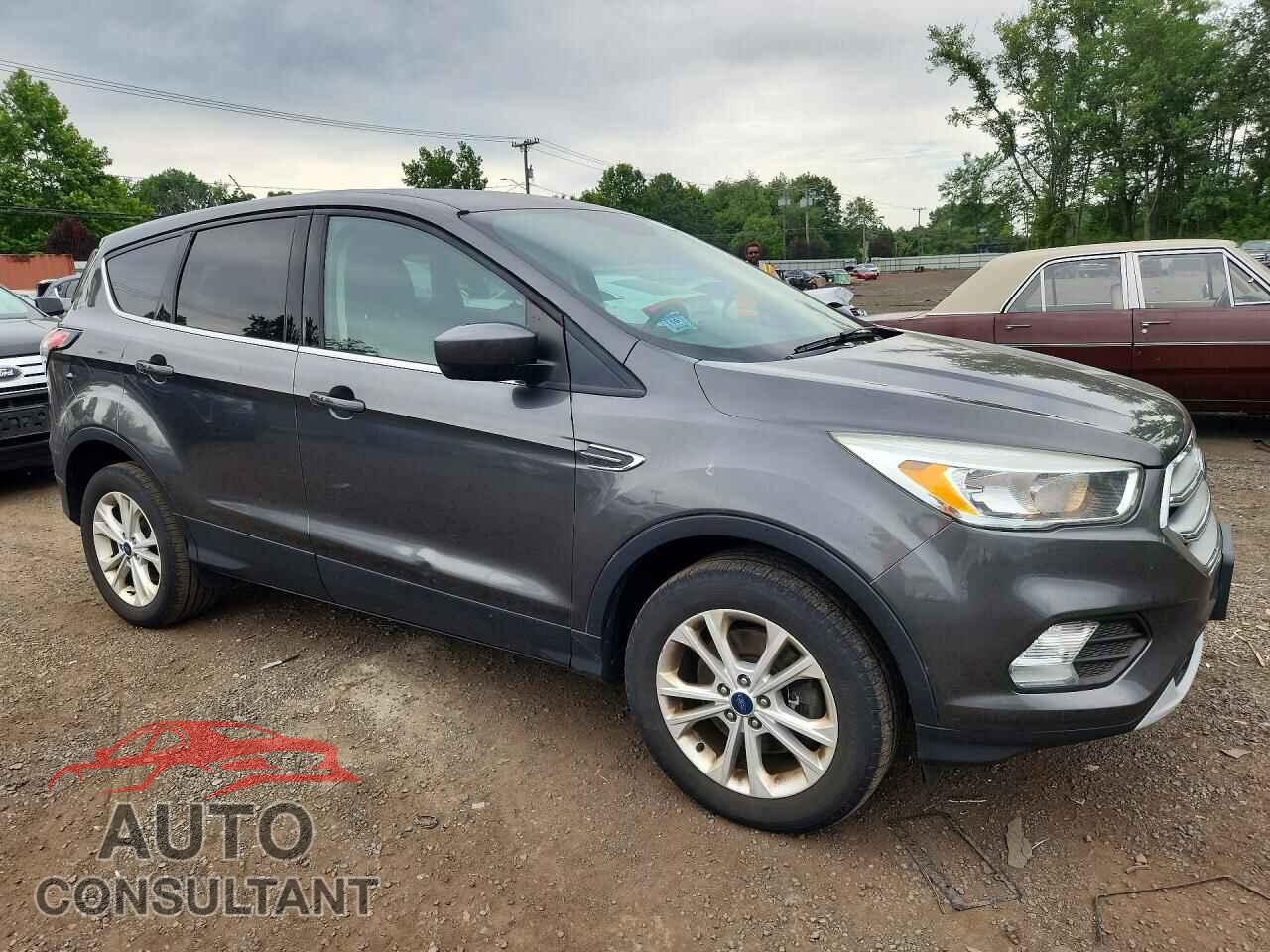 FORD ESCAPE 2017 - 1FMCU9GD9HUC70133