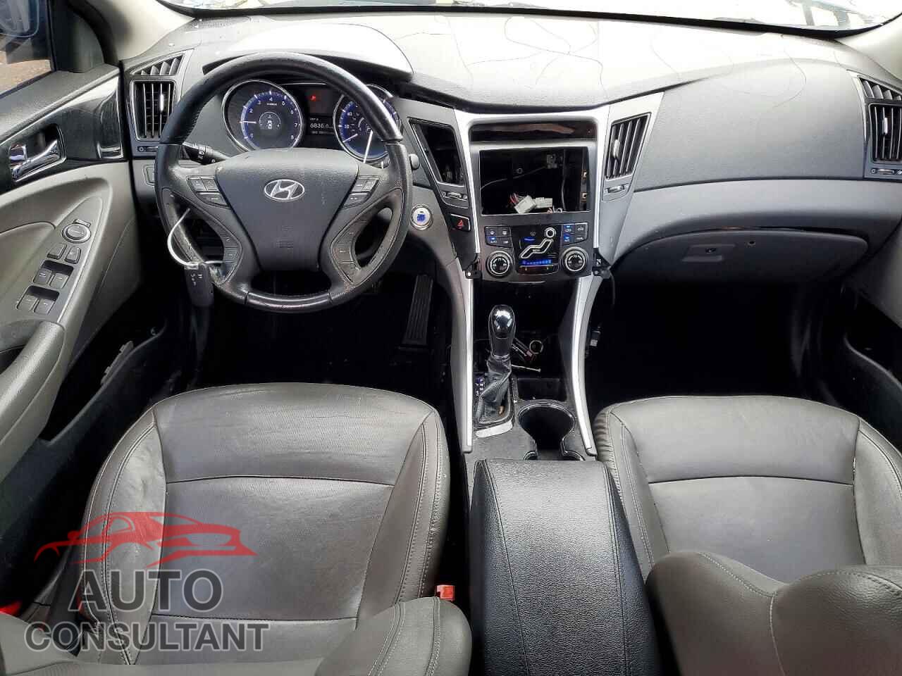 HYUNDAI SONATA 2011 - 5NPEC4AC3BH021914