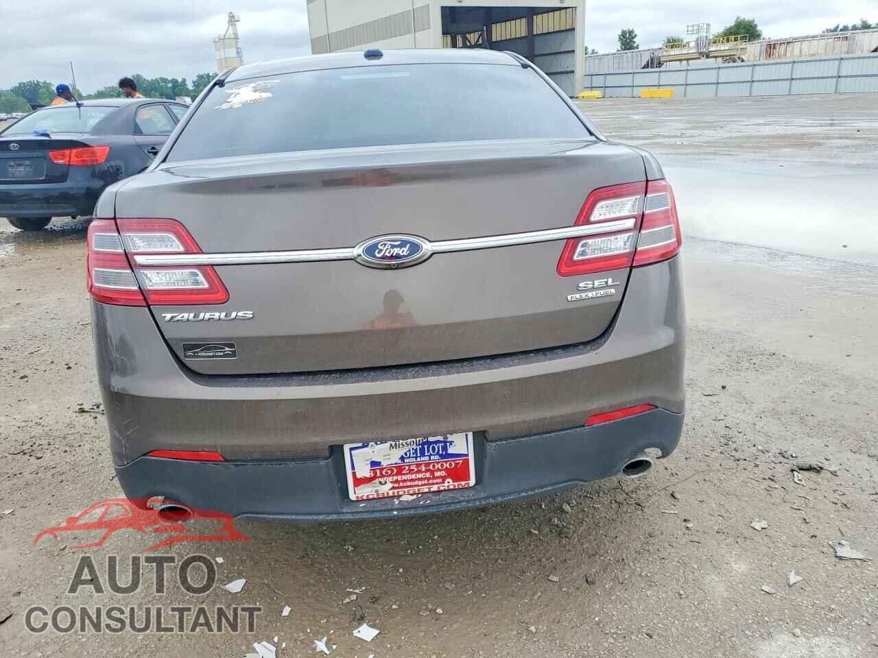 FORD TAURUS 2016 - 1FAHP2E80GG101376