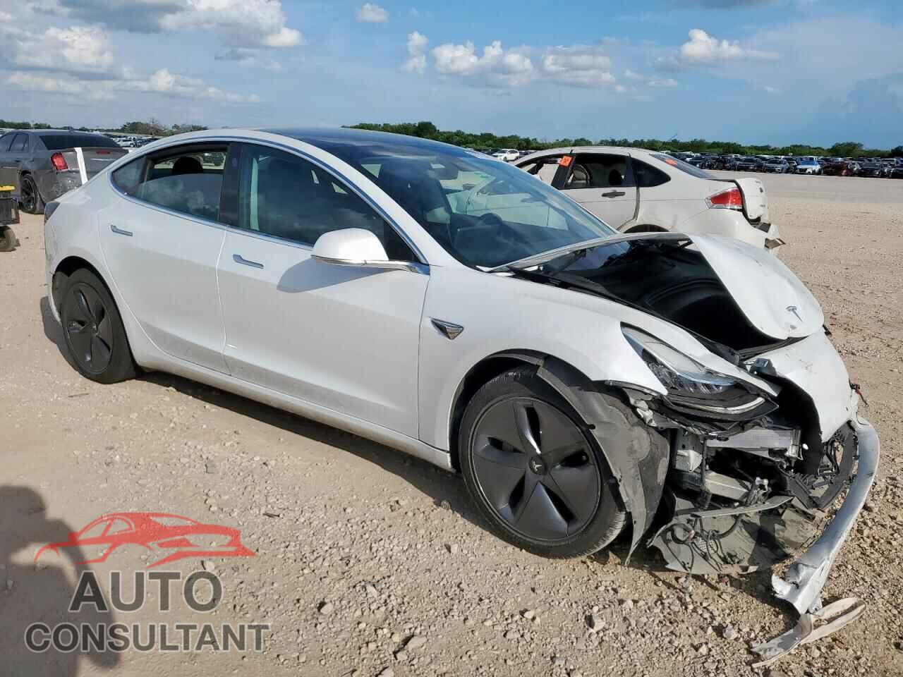 TESLA MODEL 3 2019 - 5YJ3E1EA2KF415928