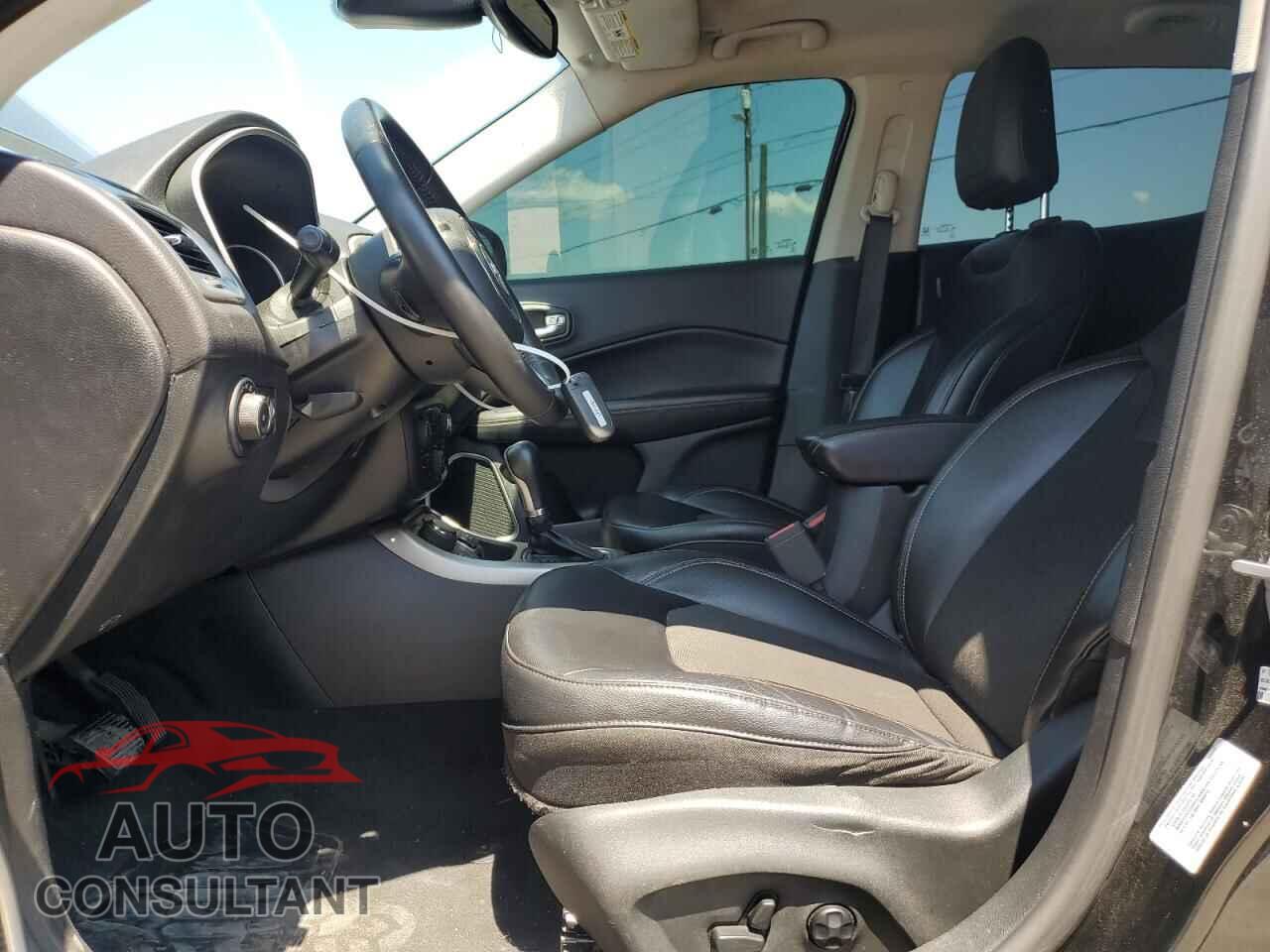 JEEP COMPASS 2017 - 3C4NJDBB9HT657483
