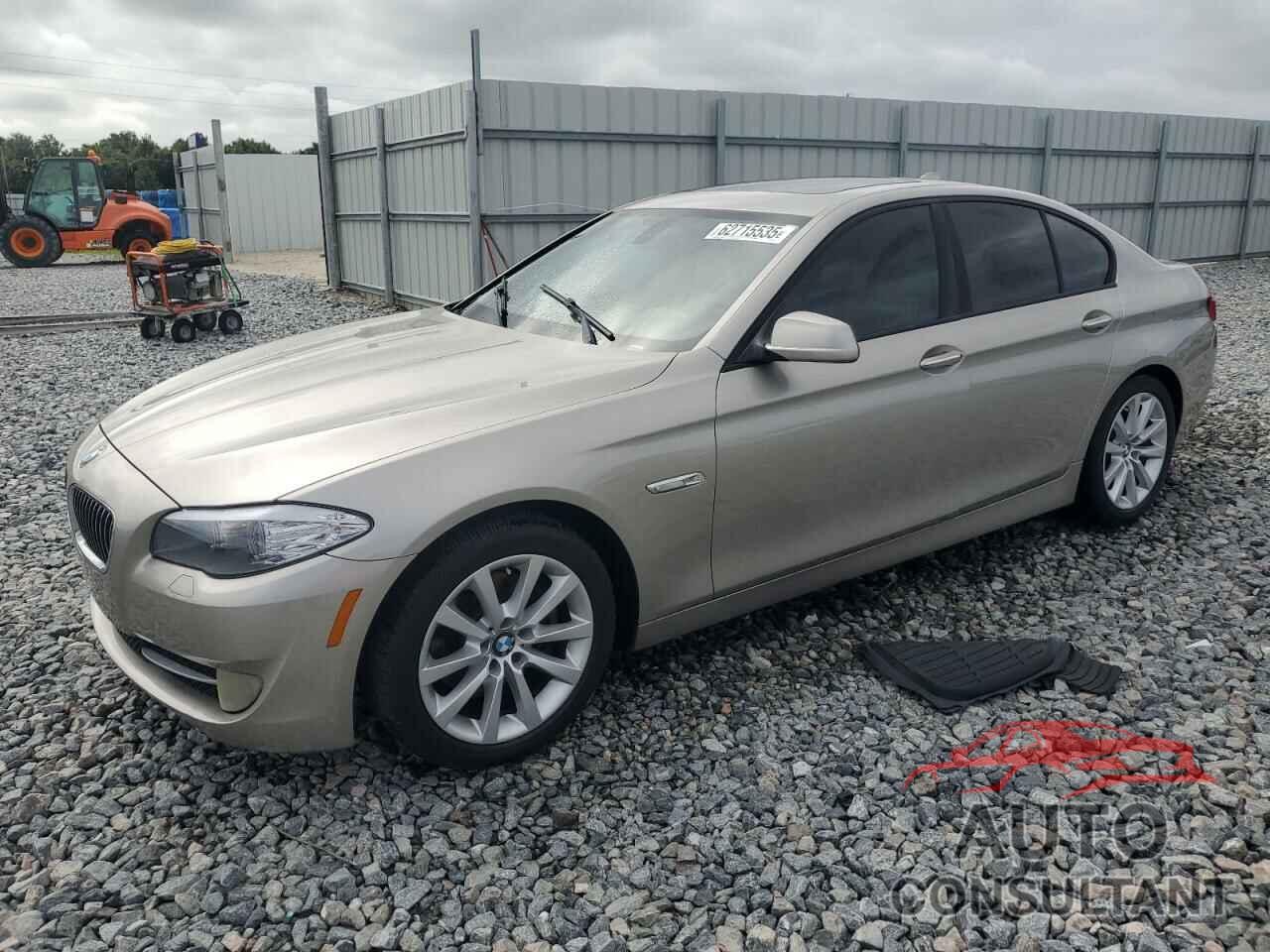 BMW 5 SERIES 2011 - WBAFR1C50BC741017