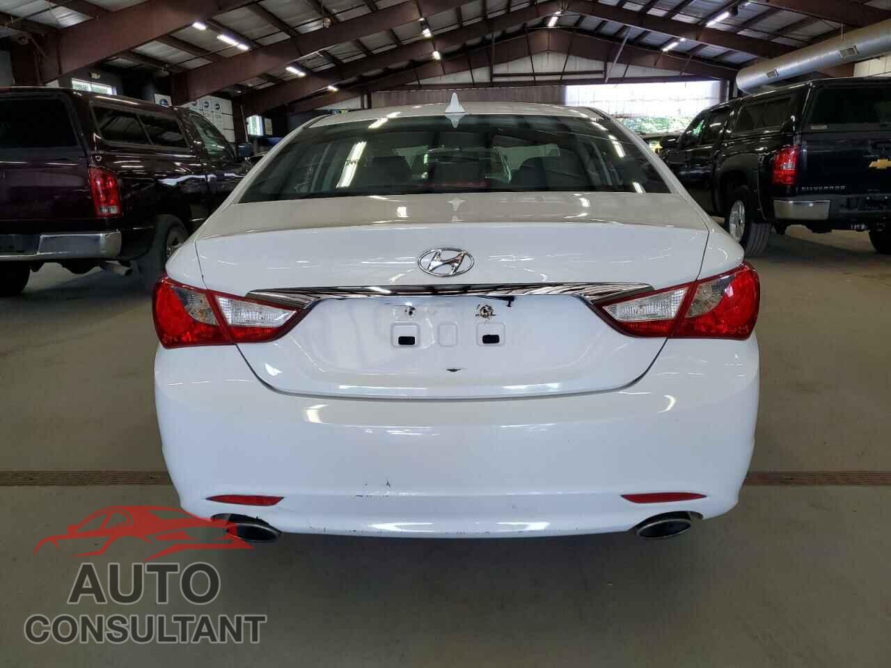 HYUNDAI SONATA 2011 - 5NPEC4AC8BH000816