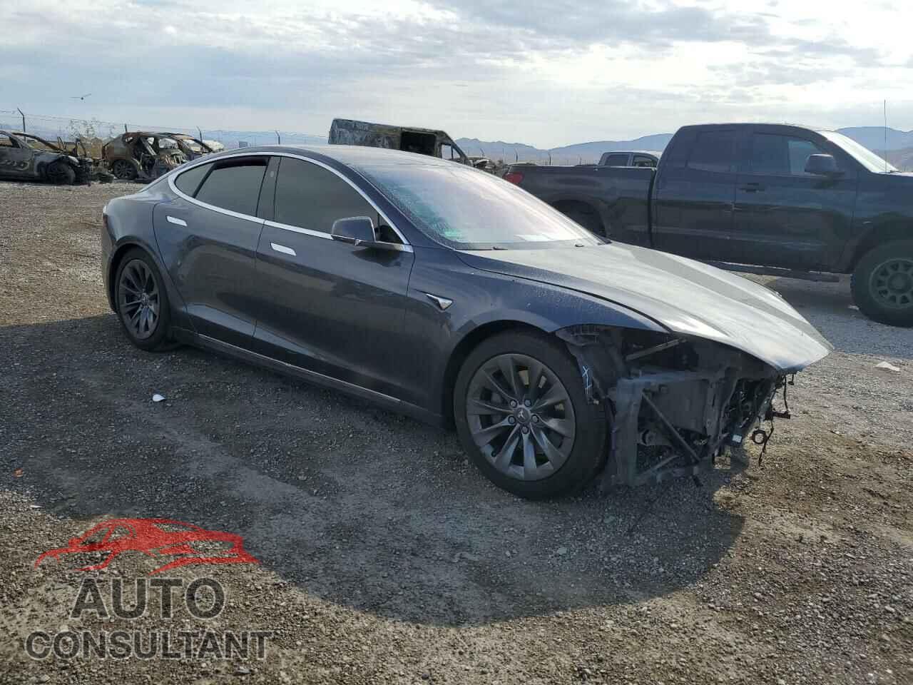 TESLA MODEL S 2018 - 5YJSA1E27JF240011