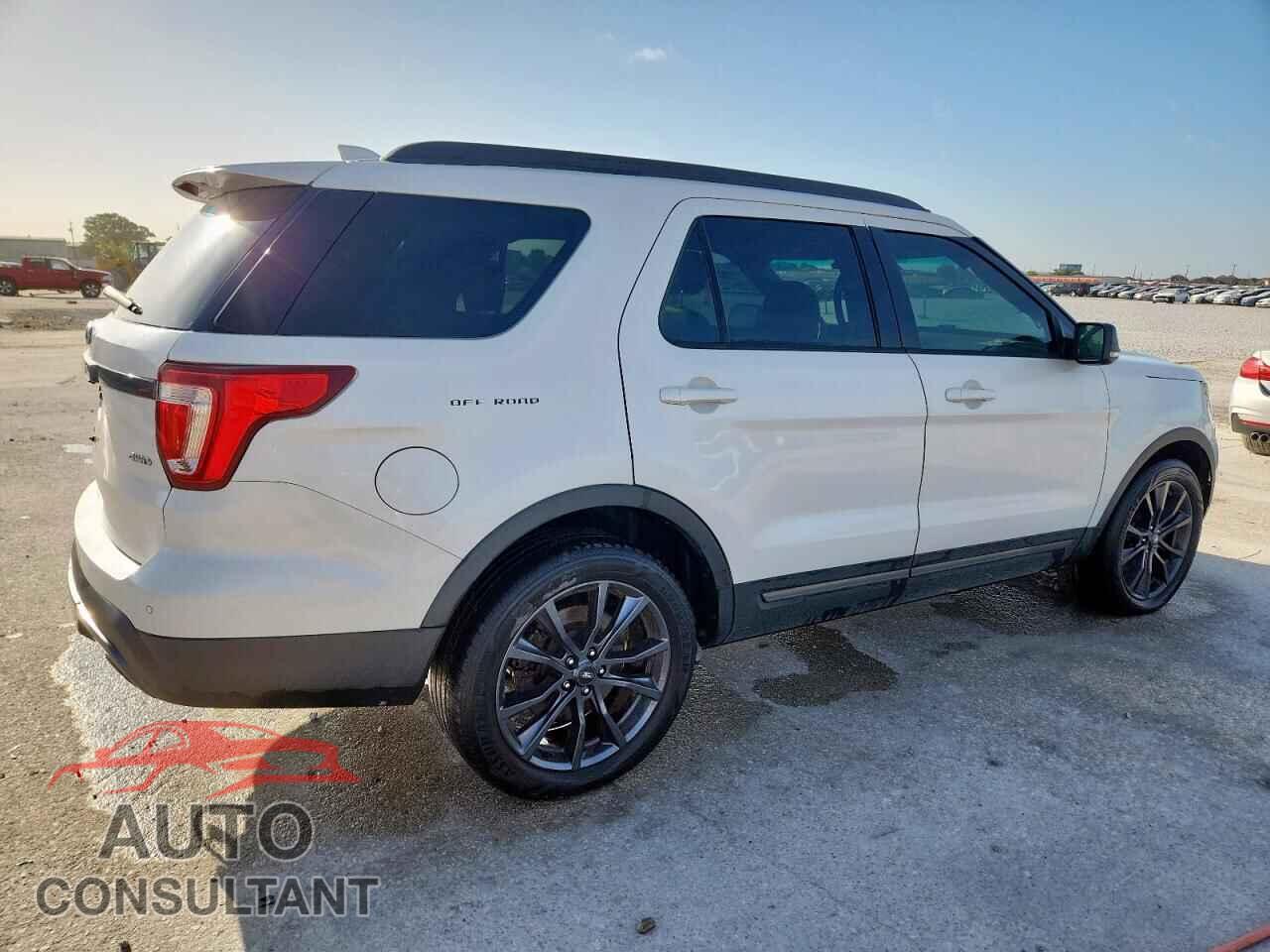 FORD EXPLORER 2017 - 1FM5K8D83HGA27349