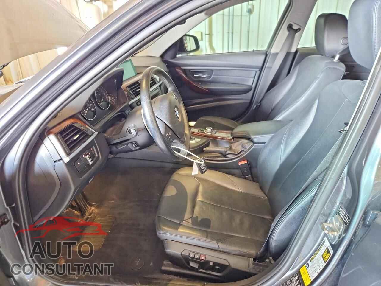 BMW 3 SERIES 2013 - WBA3B3C55DF538130