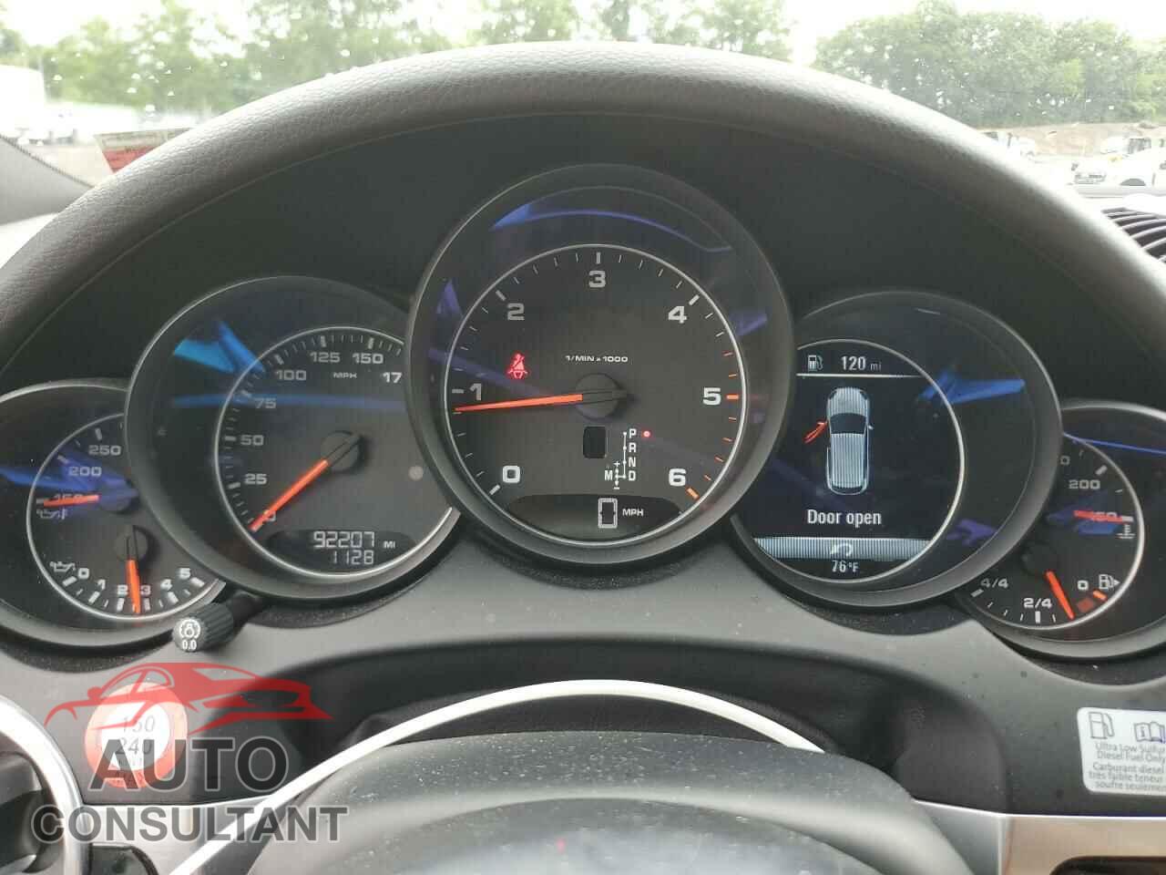 PORSCHE CAYENNE 2016 - WP1AF2A23GLA40336