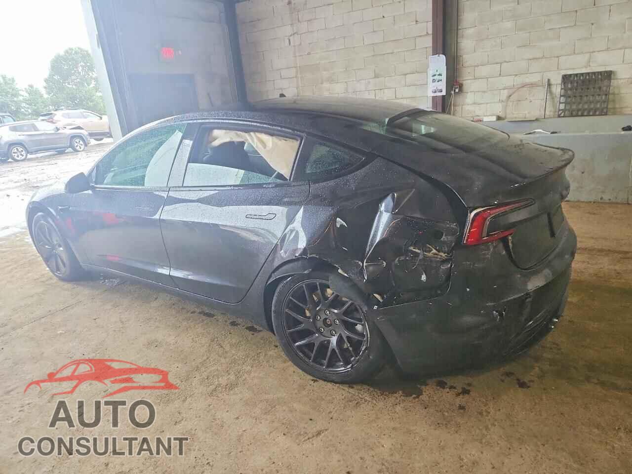 TESLA MODEL 3 2024 - 5YJ3E1EA5RF769484