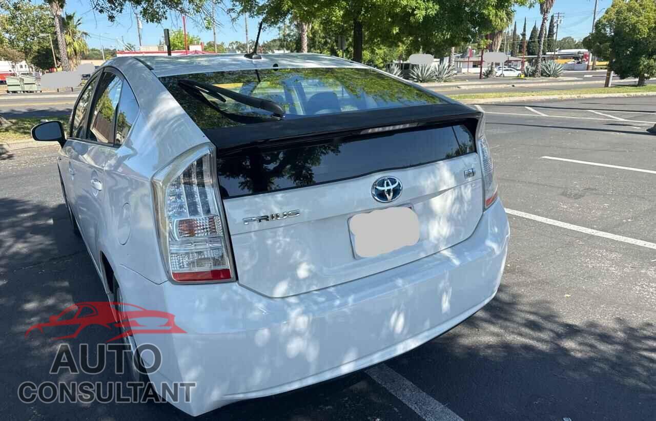 TOYOTA PRIUS 2011 - JTDKN3DU0B1355952